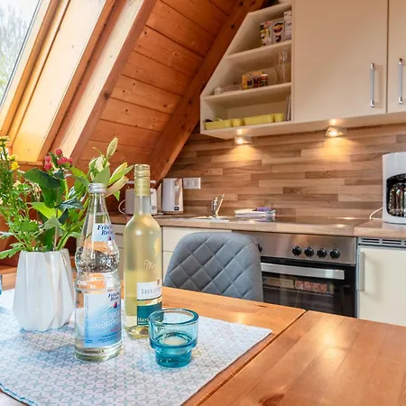 J Jacobs Apartment *