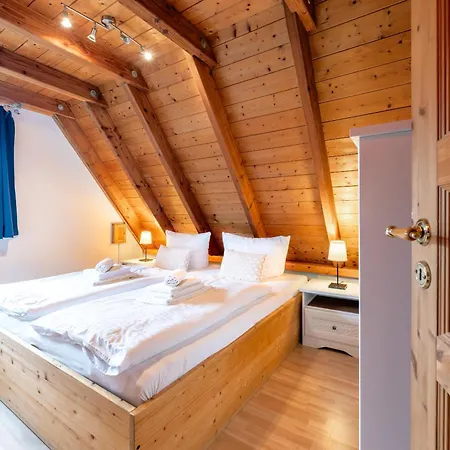 J Jacobs Apartamento